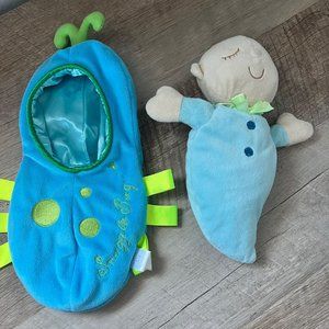 Manhattan Toy Snuggle Pods Snuggle Bug Plush Toy Blue Boy
